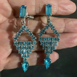 Vintage blue topaz rhinestone screw back earrings